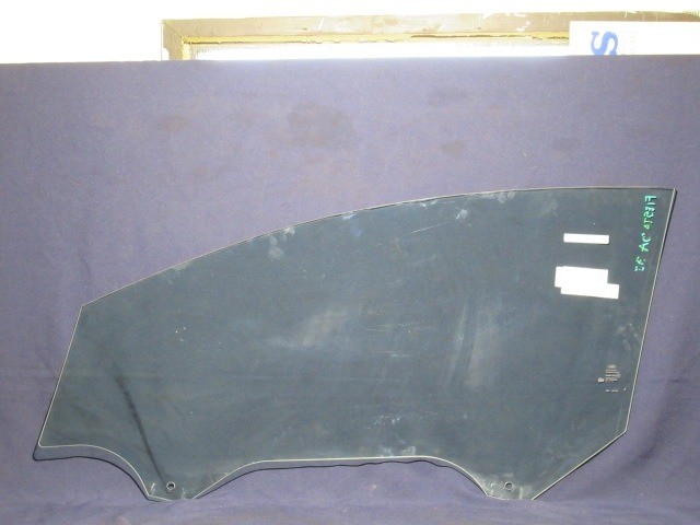 Ford Fiesta 3 ajtós 2008-2013 jobb első lejáró üveg