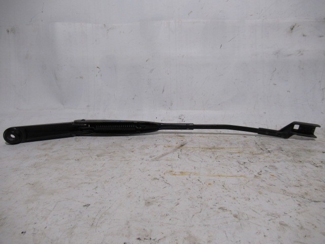 Fiat Bravo 2007-2014, Lancia Delta 2008-2014 bal első ablaktörlő kar 51757527