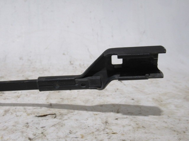 Fiat Bravo 2007-2014, Lancia Delta 2008-2014 jobb első ablaktörlő kar 51757529