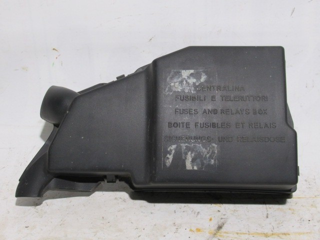 Fiat Bravo 2007-2014 külső biztosíték tábla fedél 51810092