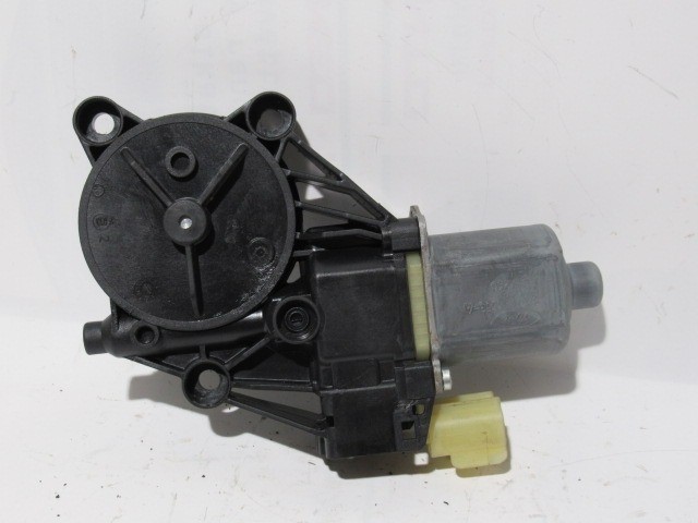 Ford Fiesta jobb első ablakemelő motor 