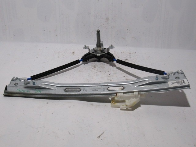 Fiat 500 l bal hátsó mechanikus ablakemelő 