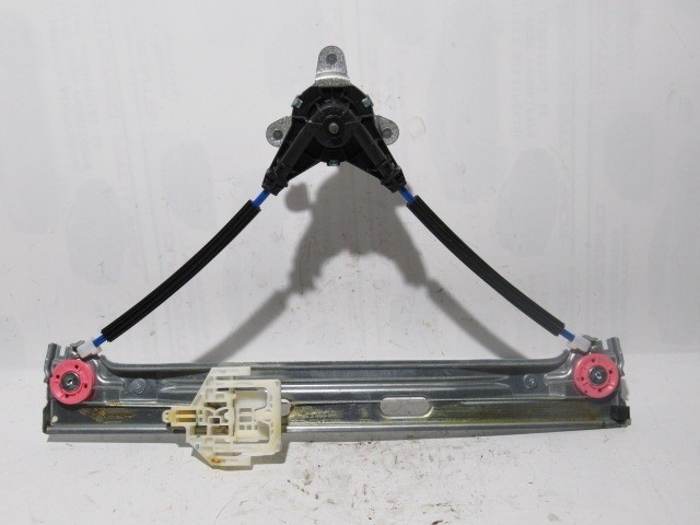 Fiat 500 l bal hátsó mechanikus ablakemelő 