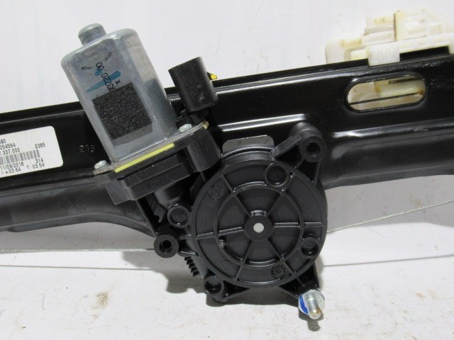 Fiat 500 L jobb első elektromos ablakemelő 