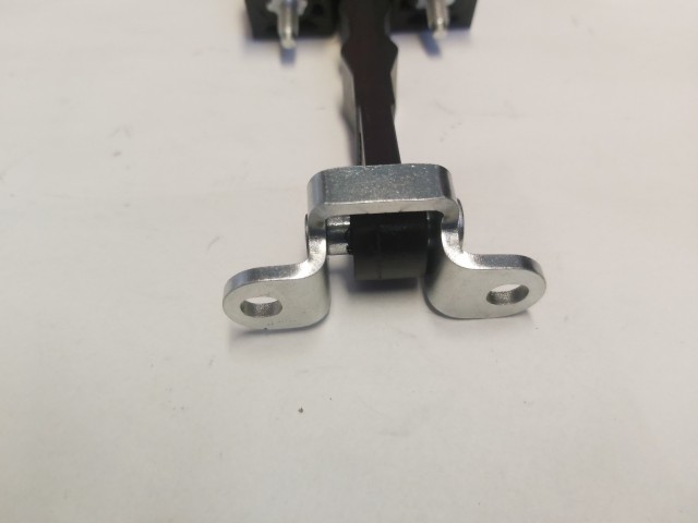 Alfa Romeo 159 utángyártott új első ajtó határoló 60690659