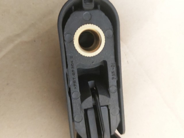 Toyota Yaris I. 1999-2005  (Francia gyártású) utángyártott új hátsó ablaktörlő kar lapáttal