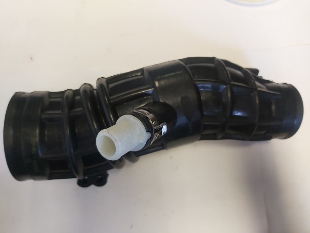 Alfa Romeo 147, Gt Utángyártott új, levegőcső légtömeg mérőről a turbóba 46794405