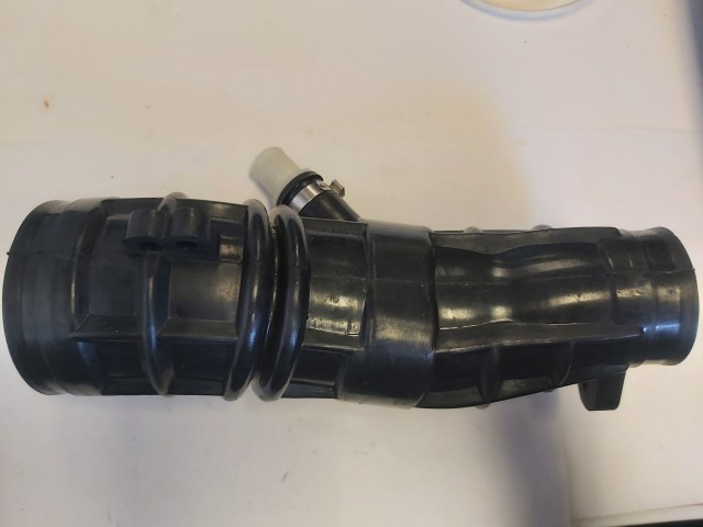 Alfa Romeo 147, Gt Utángyártott új, levegőcső légtömeg mérőről a turbóba 46794405