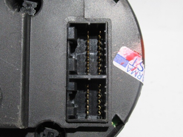 Alfa Romeo 156 60664278 számú óracsoport