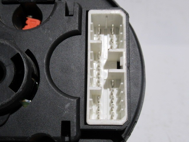 Alfa Romeo 156 benzines fordulatszámmérő 156034513