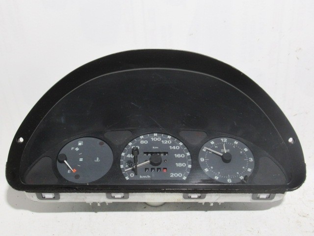 130038 Fiat Punto I. óracsoport 