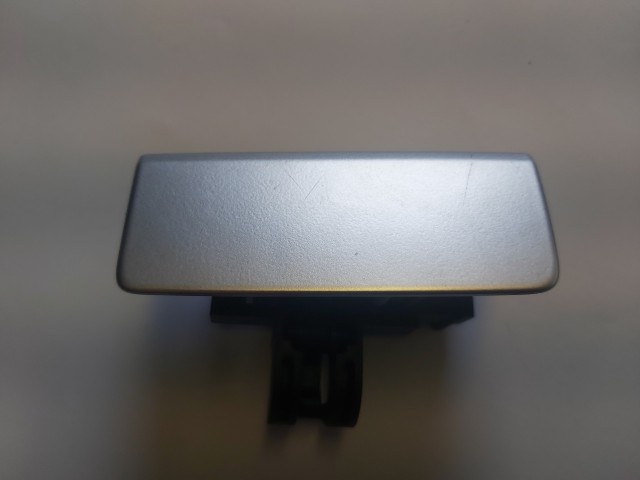 Fiat Grande Punto kesztyűtartó ajtó kilincs 735416852