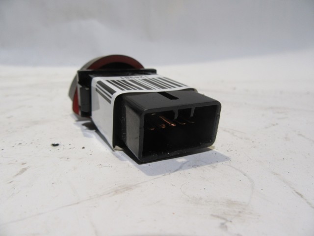 Hyundai i20 vészvillogó kapcsoló 