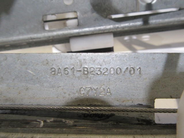 Ford Fiesta 2008-2017 3 ajtós jobb oldali ablakemelő mechanika 