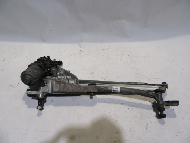 Ford Fiesta 2008-2013 első ablaktörlő motor mechanikával 