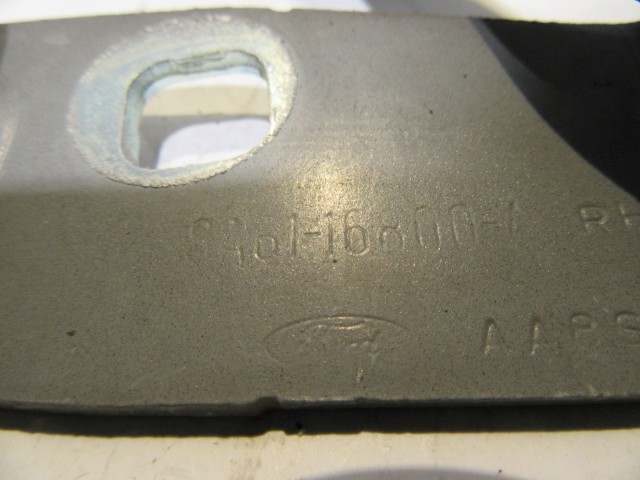 128949 Ford Fiesta jobb oldali motorháztető zsanér 