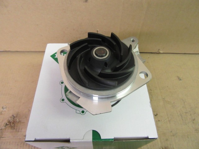 Alfa Romeo, Fiat, Lancia benzines utángyártott új INA vízpumpa 