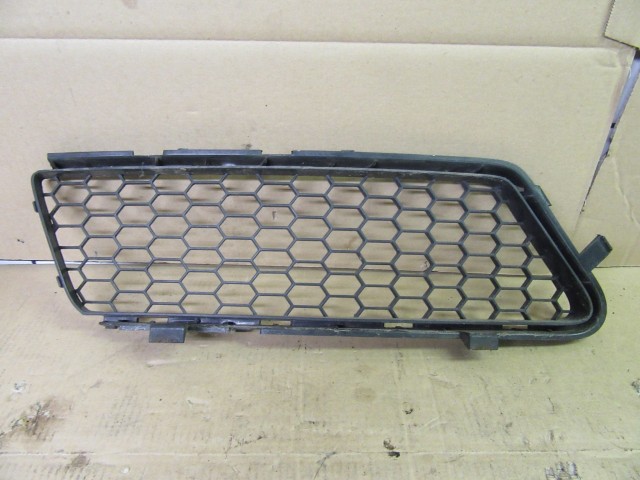 Alfa Romeo 159  jobb első alsó díszrács 156057604