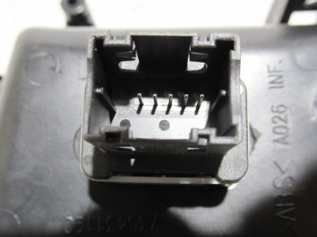 Fiat Bravo II. 735431190 számú , közép konzol usb- öngyújtó tartó rész