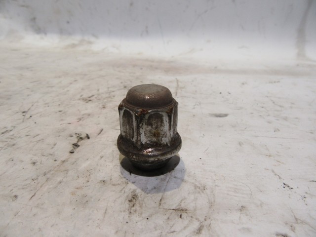 128657 Hyundai I20 kerékcsavar 