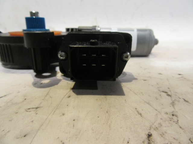 Alfa Romeo Giulietta bal hátsó ablakemelő motor 71754432