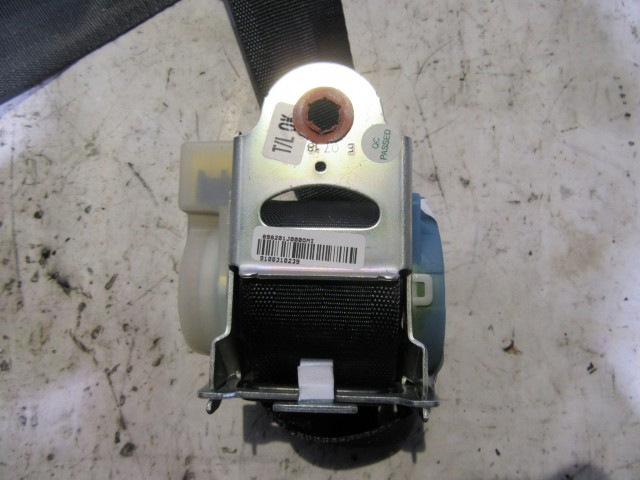 128647 Hyundai I20 jobb hátsó biztonsági öv