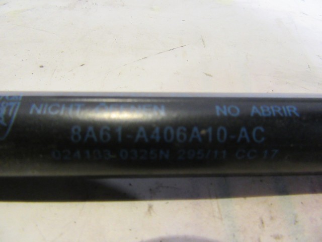 Ford Fiesta csomagtérajtó teleszkóp 