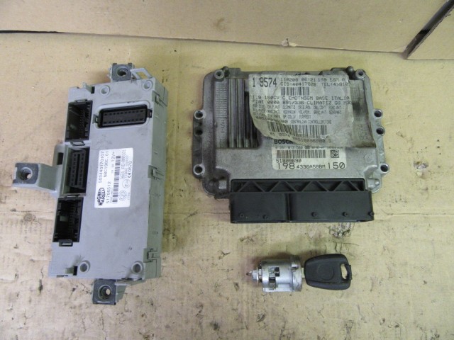 Fiat Bravo 1,9 16v Diesel motorvezérlő 51809690