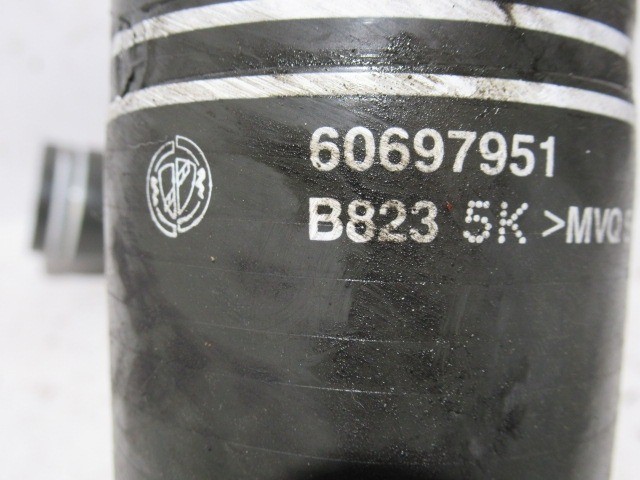 Alfa Romeo 159 1,9 8v Mjet levegőcső a turbóból az intercollerba 