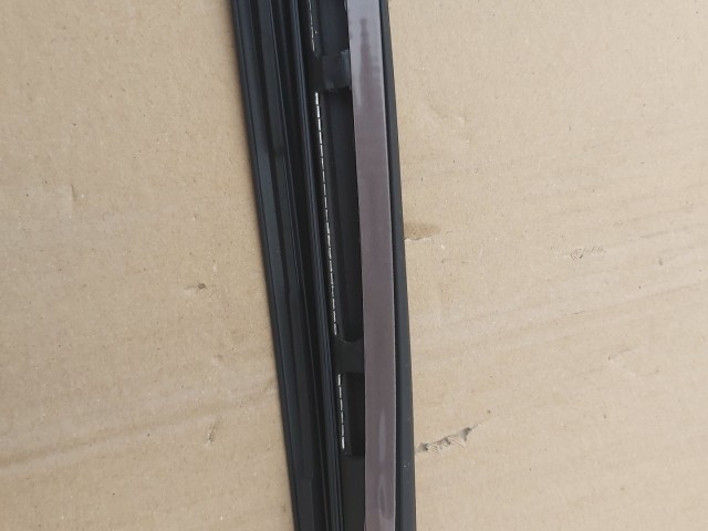 Fiat Punto II.-III. 5 ajtós, gyári új jobboldali tető gumikéder 71747603