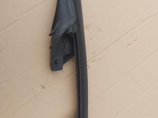 Fiat Punto II.-III. 5 ajtós, gyári új jobboldali tető gumikéder 71747603