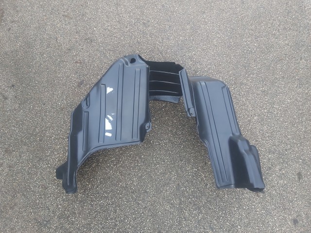 Fiat Grande Punto Utángyártott új jobb hátsó kerékjárati dobbetét 51782373