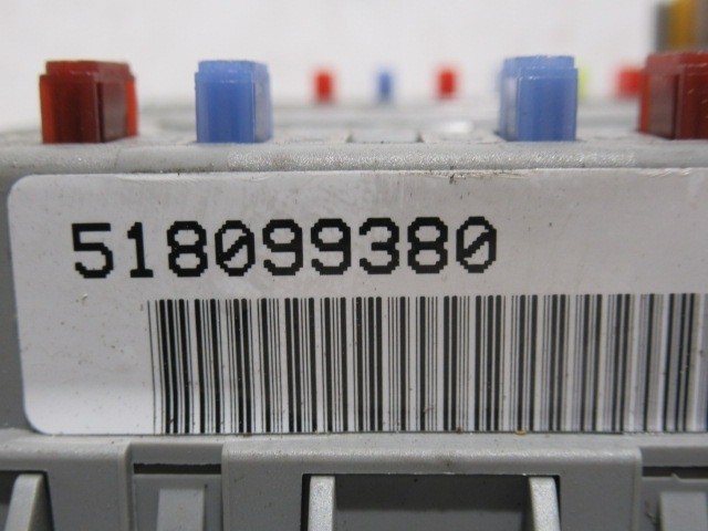 Fiat Linea külső biztosíték tábla 51809938