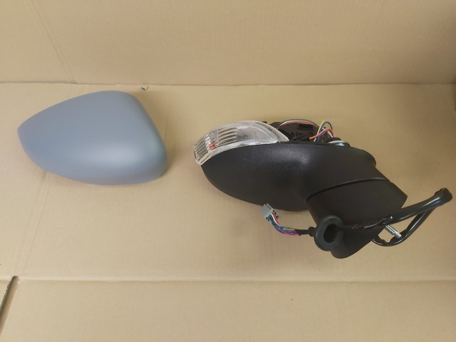 Ford Fiesta Utángyártott ú,j jobb  oldali 8 vezetékes visszapillantó tükör 8A6117682GB5YYW