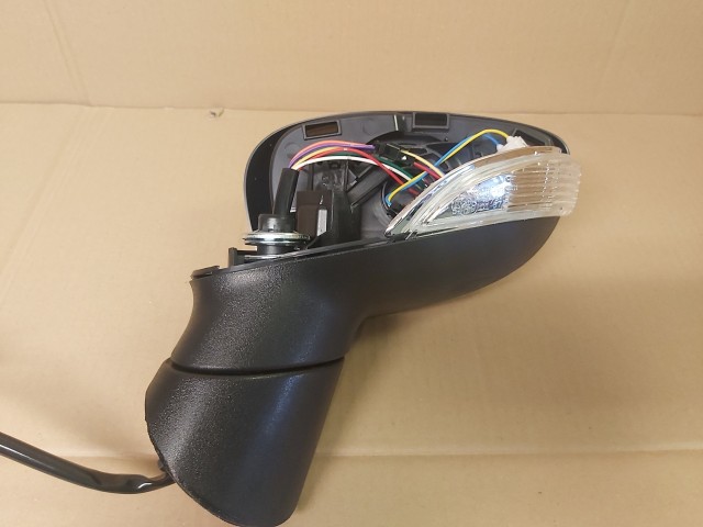 Ford Fiesta Utángyártott ú,j bal oldali 8 vezetékes visszapillantó tükör 8A6117683GB5YYW