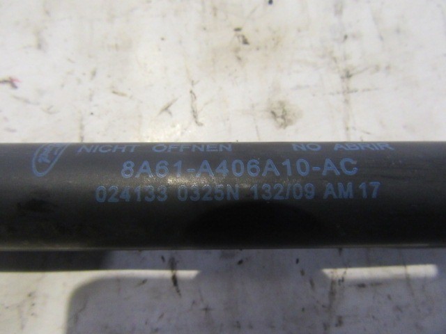 Ford Fiesta csomagtérajtó teleszkóp 