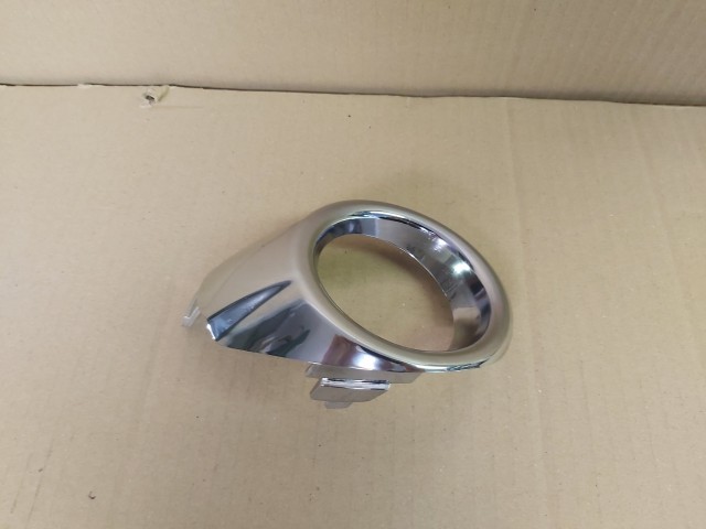 Ford Fiesta Utángyártott új bal oldali ködlámpa keret 1544517