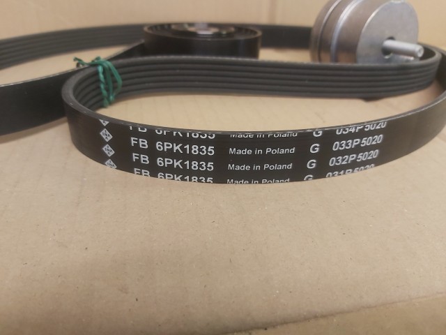 Alfa Romeo, Fiat, Lancia 1,9 Diesel utángyártott új hosszbordás szíj készlet 55189677