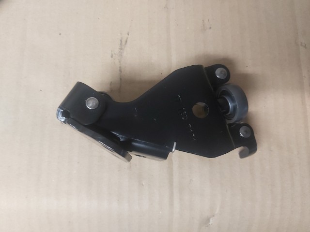 Fiat Doblo I. 2000-2005 gyári új jobb,középső tolóajtó görgő 46843004