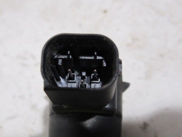 Fiat Bravo bordó színű tolatószenzor 