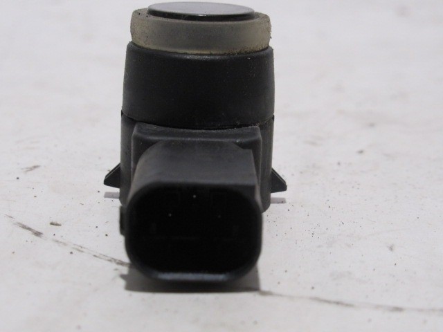 Fiat Bravo fekete színű tolató szenzor 