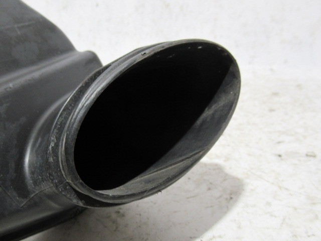 Fiat Bravo II. 2007-2014, Lancia Delta 2008-2014  levegőbeömlőcső a zárhídon 51781508