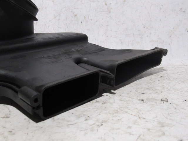 Fiat Bravo II. 2007-2014, Lancia Delta 2008-2014  levegőbeömlőcső a zárhídon 51781508