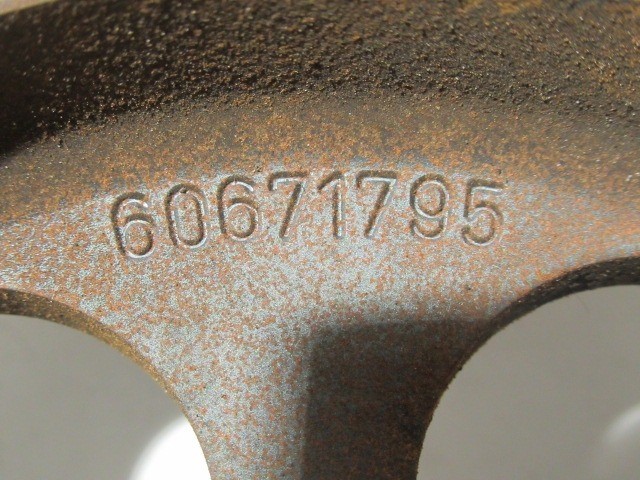 Alfa Romeo 147 1,6 TS, 105 Le szívó tengely vezérműkerék