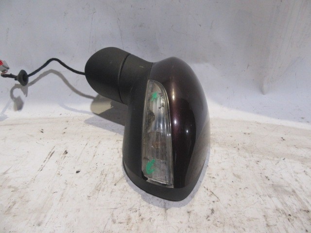 133307 Ford Fiesta 6 vezetékes bal oldali visszapillantó tükör, a képen látható sérüléssel