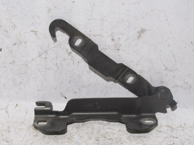 130564 Alfa Romeo motorháztető zsanér  