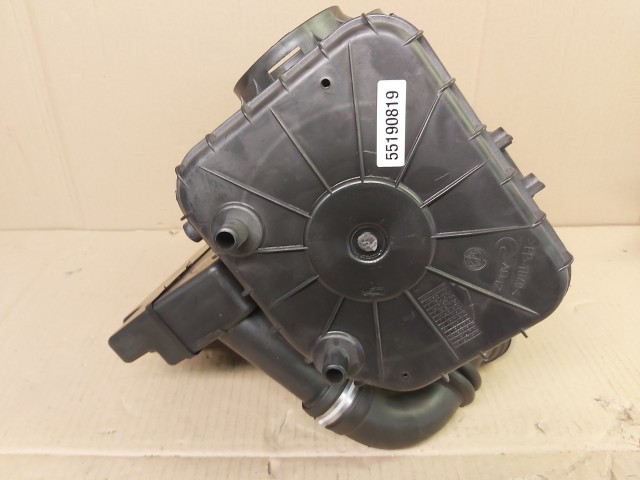 Alfa Romeo 156, Lancia Lybra gyári új 1,9 - 2,4 Diesel légszűrőház 55190819
