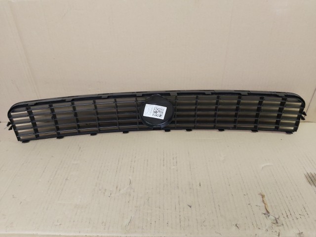 Fiat Grande Punto utángyártott új díszrács 735419124