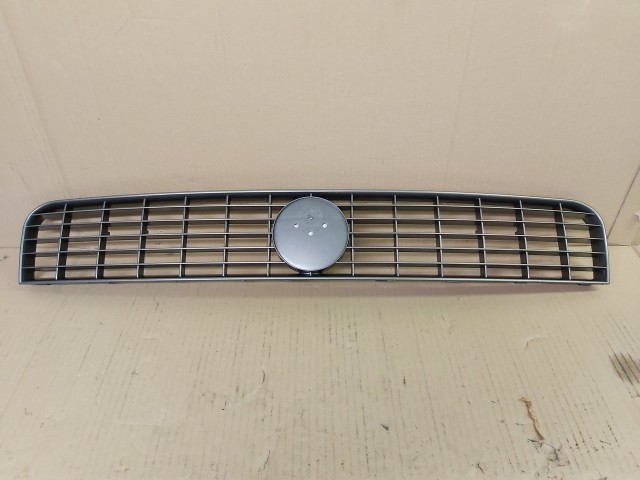 Fiat Grande Punto utángyártott új díszrács 735419124