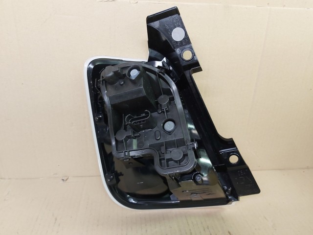 Fiat 500 Cabrio 2007-2015 gyári beszállítós új jobb hátsó lámpa 51885546